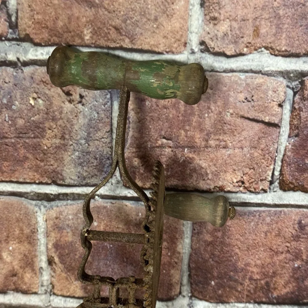 Antique Hand Mixer‎ Egg Beater USA Green Wood Handle Manual Kitchen Primitive